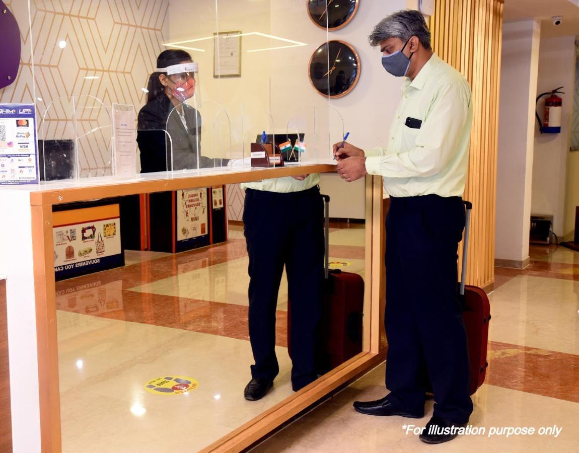 Vaccinated Staff - Capital O 7899 Casa Hotell Calcutta Exteriör bild